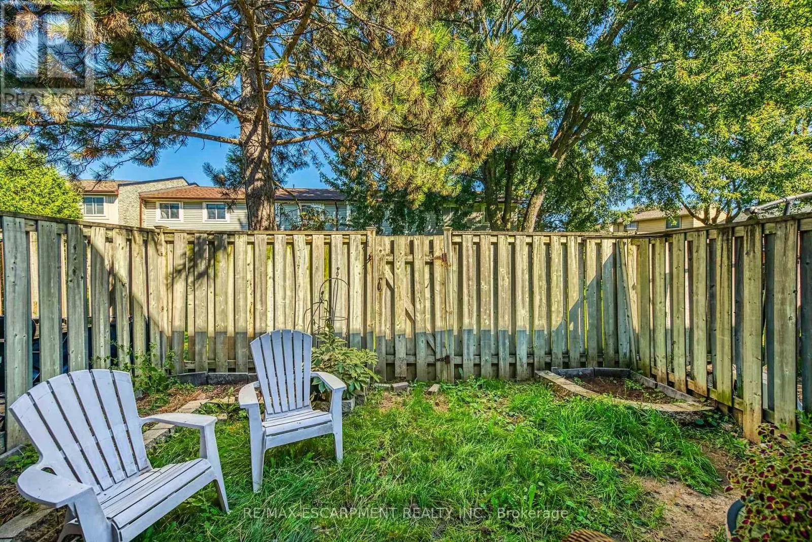 16 - 341 WILSON DRIVE