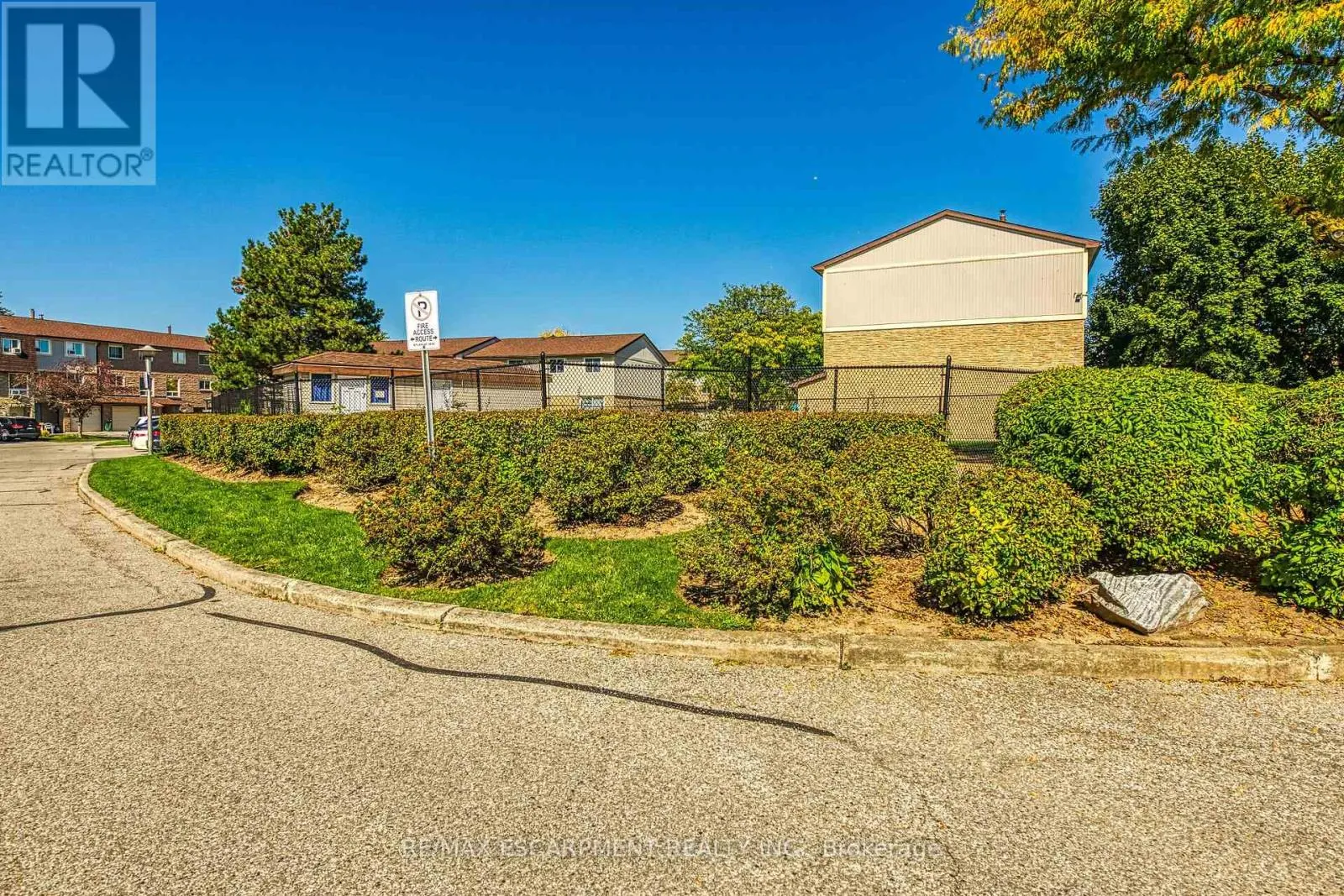 16 - 341 WILSON DRIVE