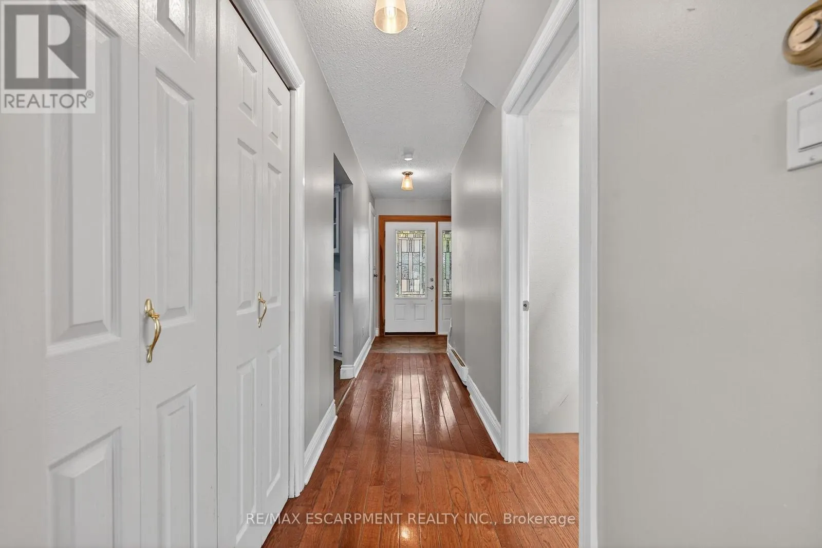 16 - 341 WILSON DRIVE
