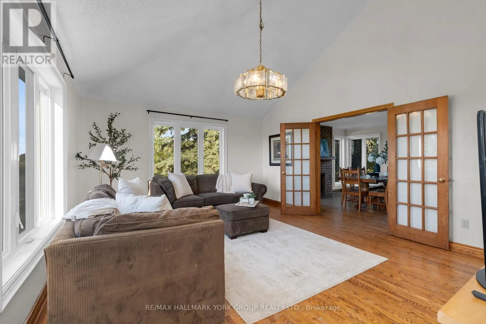 33 MATSON DRIVE