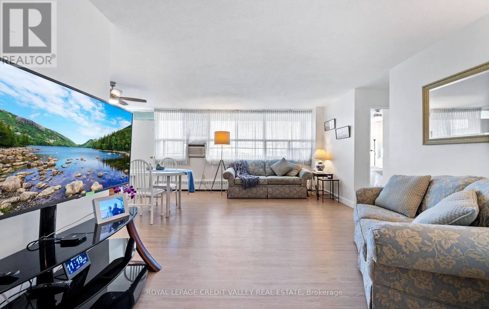 601 - 2263 MARINE DRIVE
