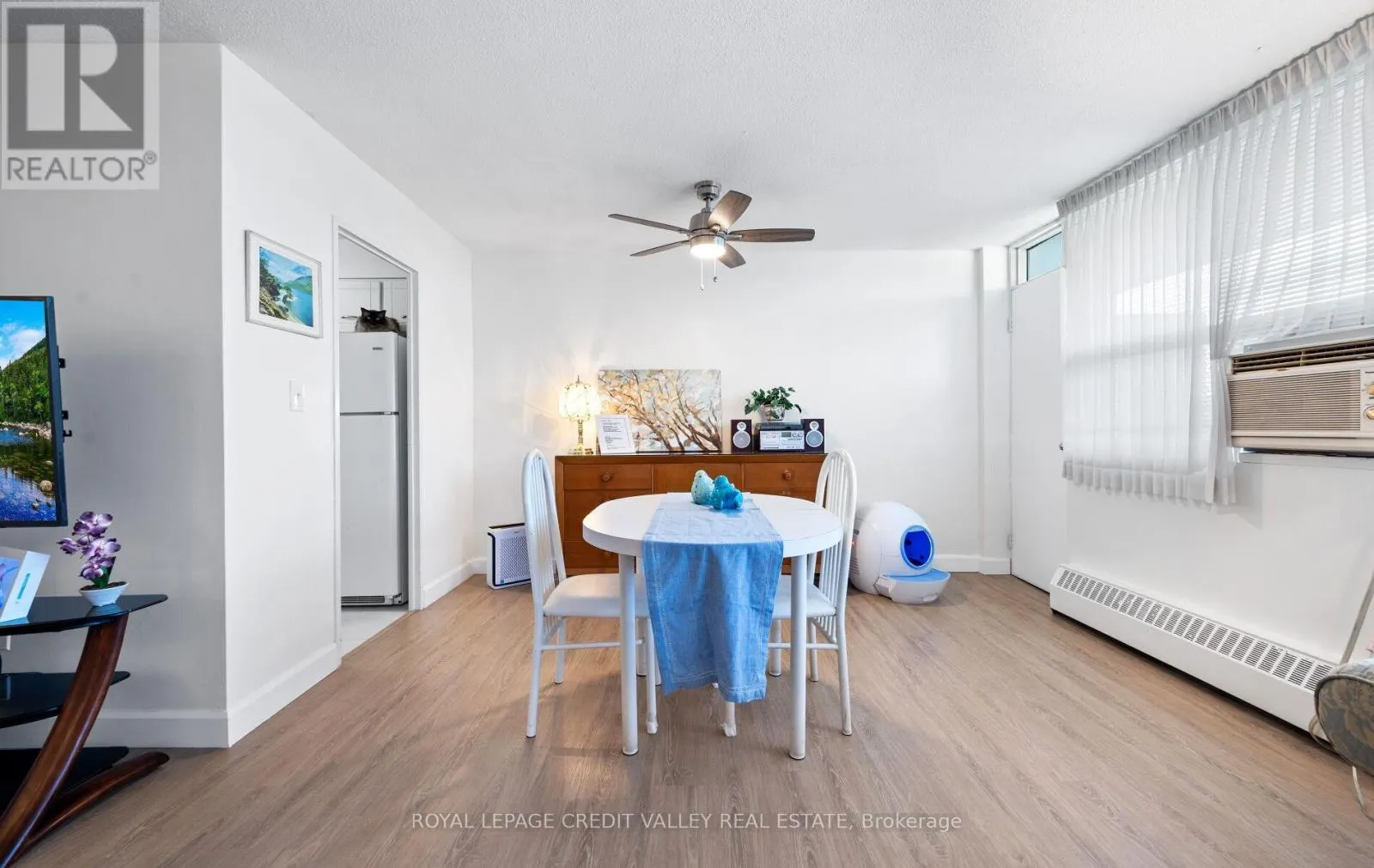 601 - 2263 MARINE DRIVE
