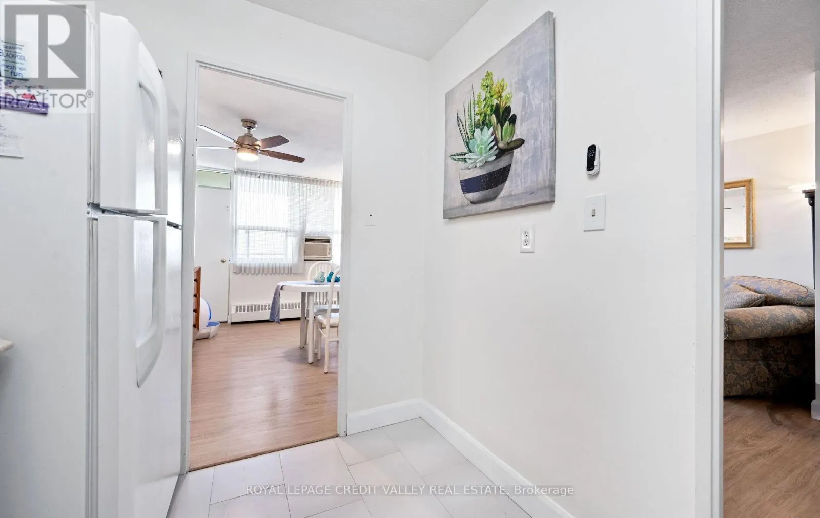 601 - 2263 MARINE DRIVE
