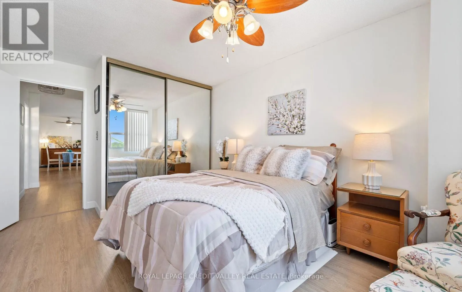 601 - 2263 MARINE DRIVE