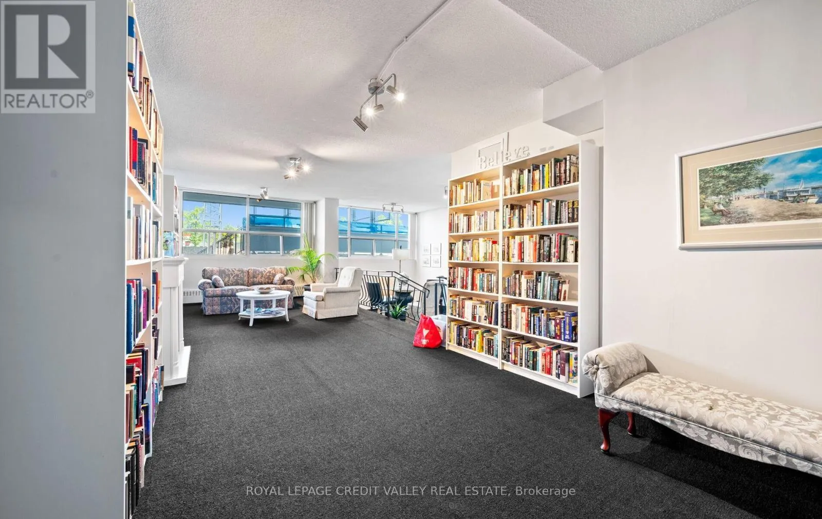 601 - 2263 MARINE DRIVE