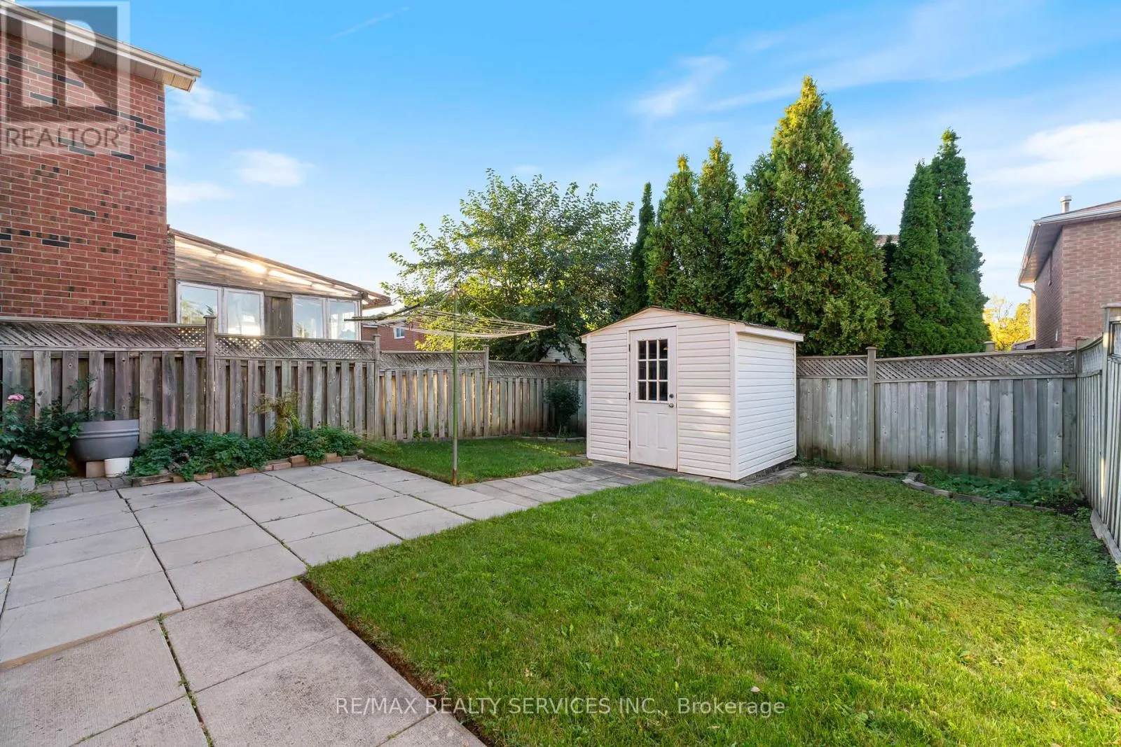 67 WILDERCROFT AVENUE