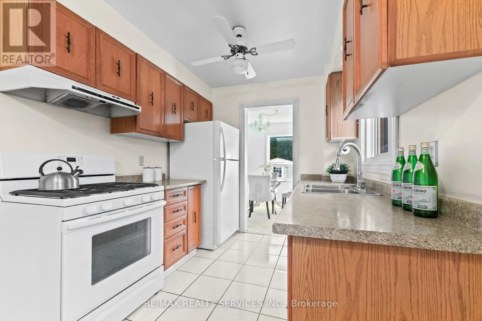 67 WILDERCROFT AVENUE