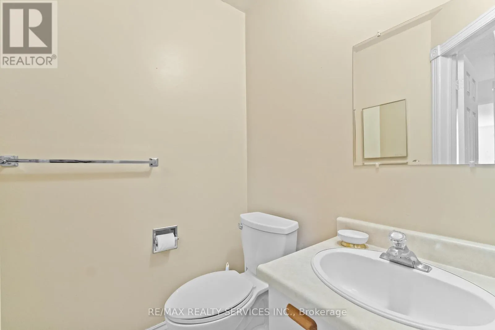 67 WILDERCROFT AVENUE