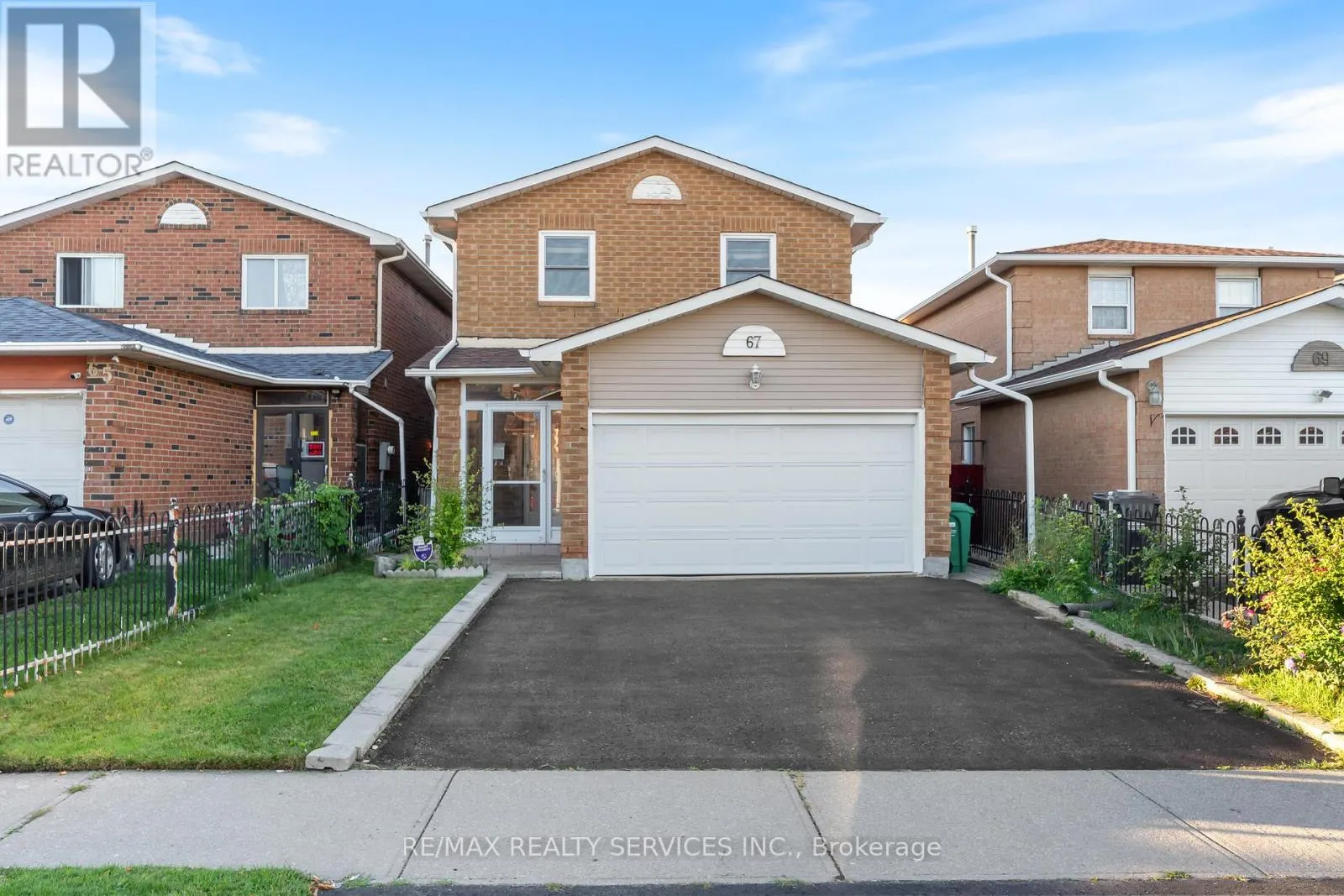 67 WILDERCROFT AVENUE