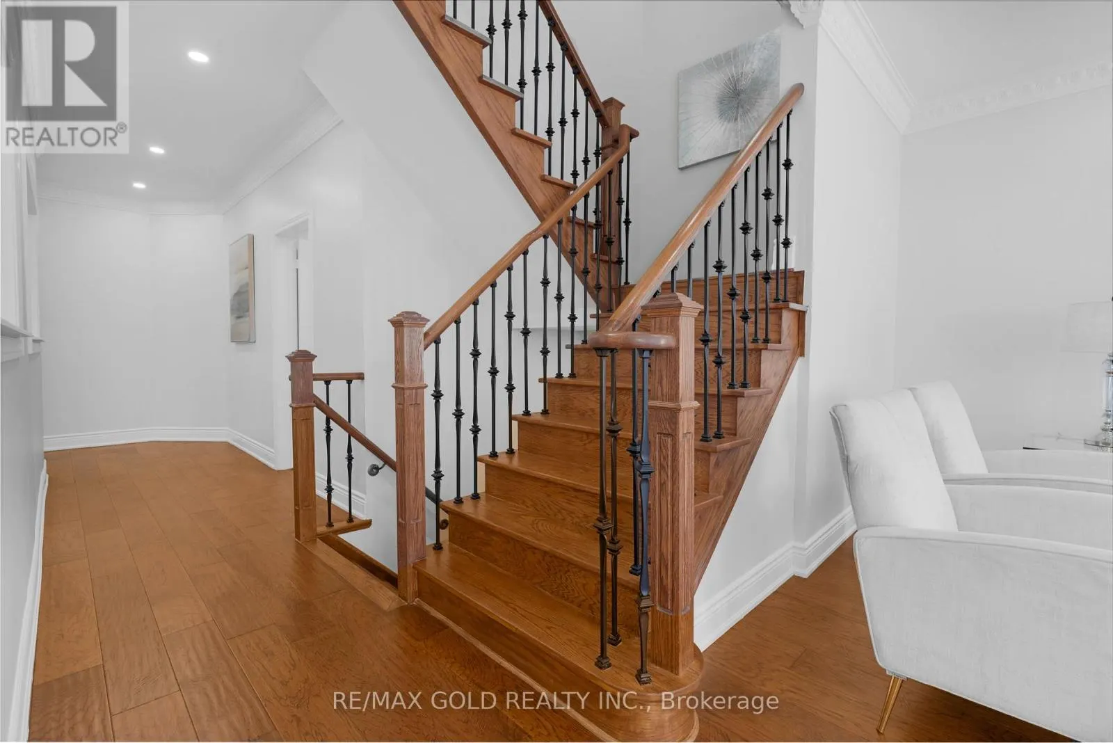 48 FOUNTAINVIEW WAY