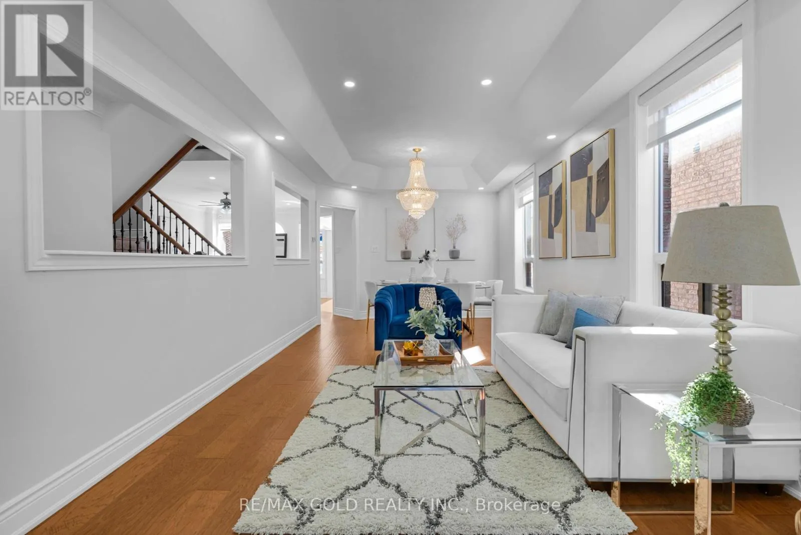 48 FOUNTAINVIEW WAY