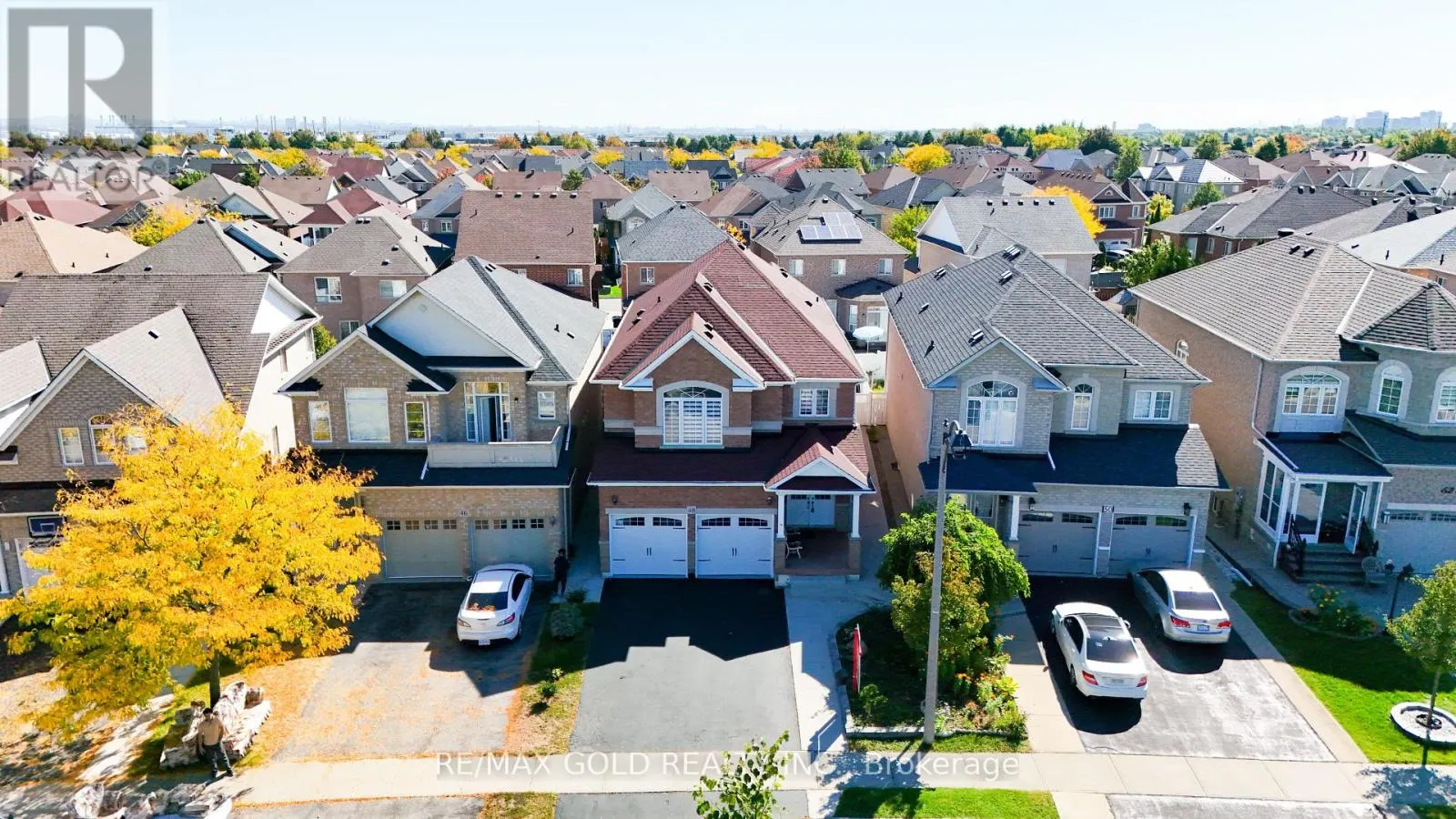 48 FOUNTAINVIEW WAY