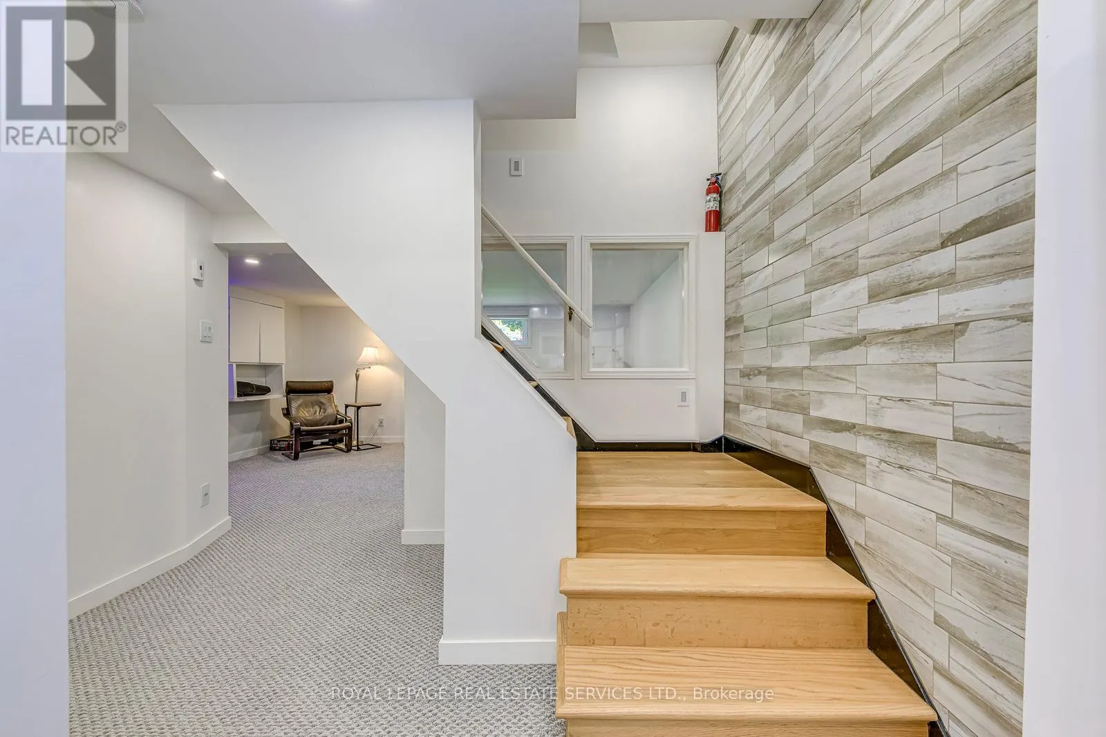 2257 WISEMAN COURT