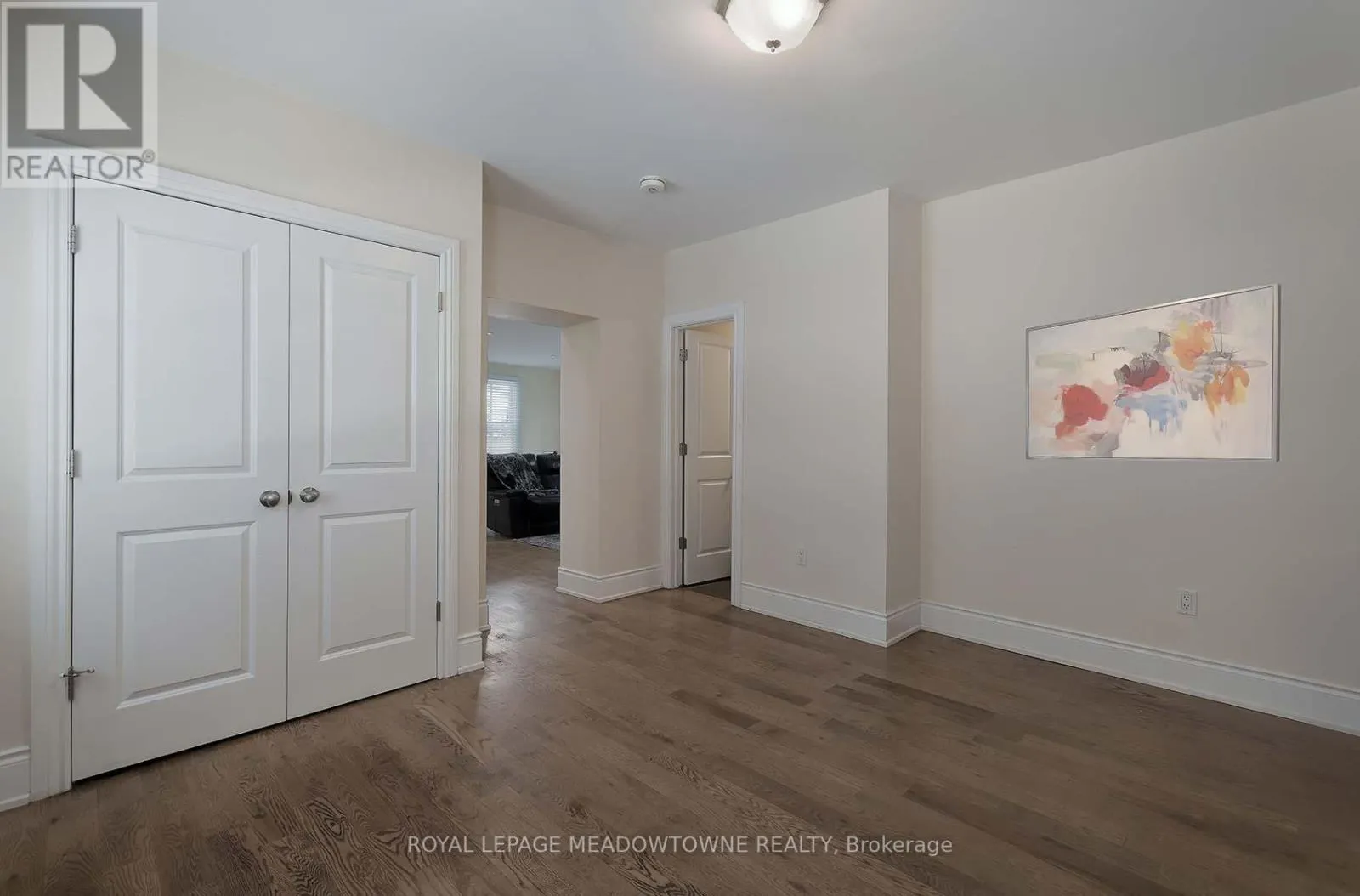 A - 307A QUEEN STREET S