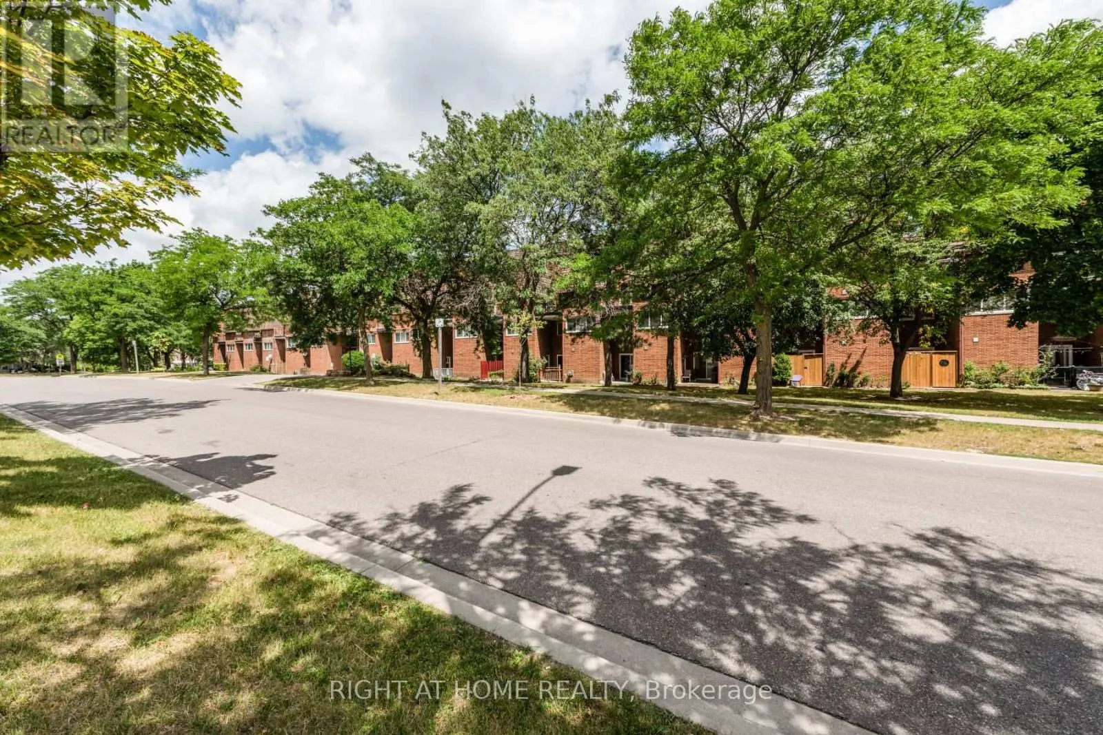 357 - 1395 WILLIAMSPORT DRIVE