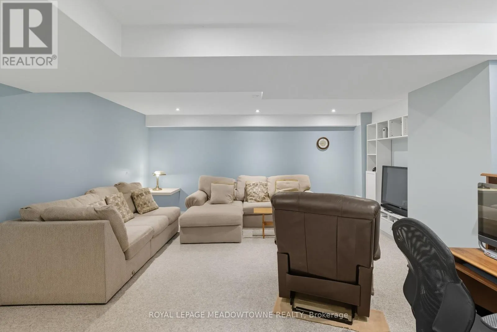 1220 TURNER DRIVE