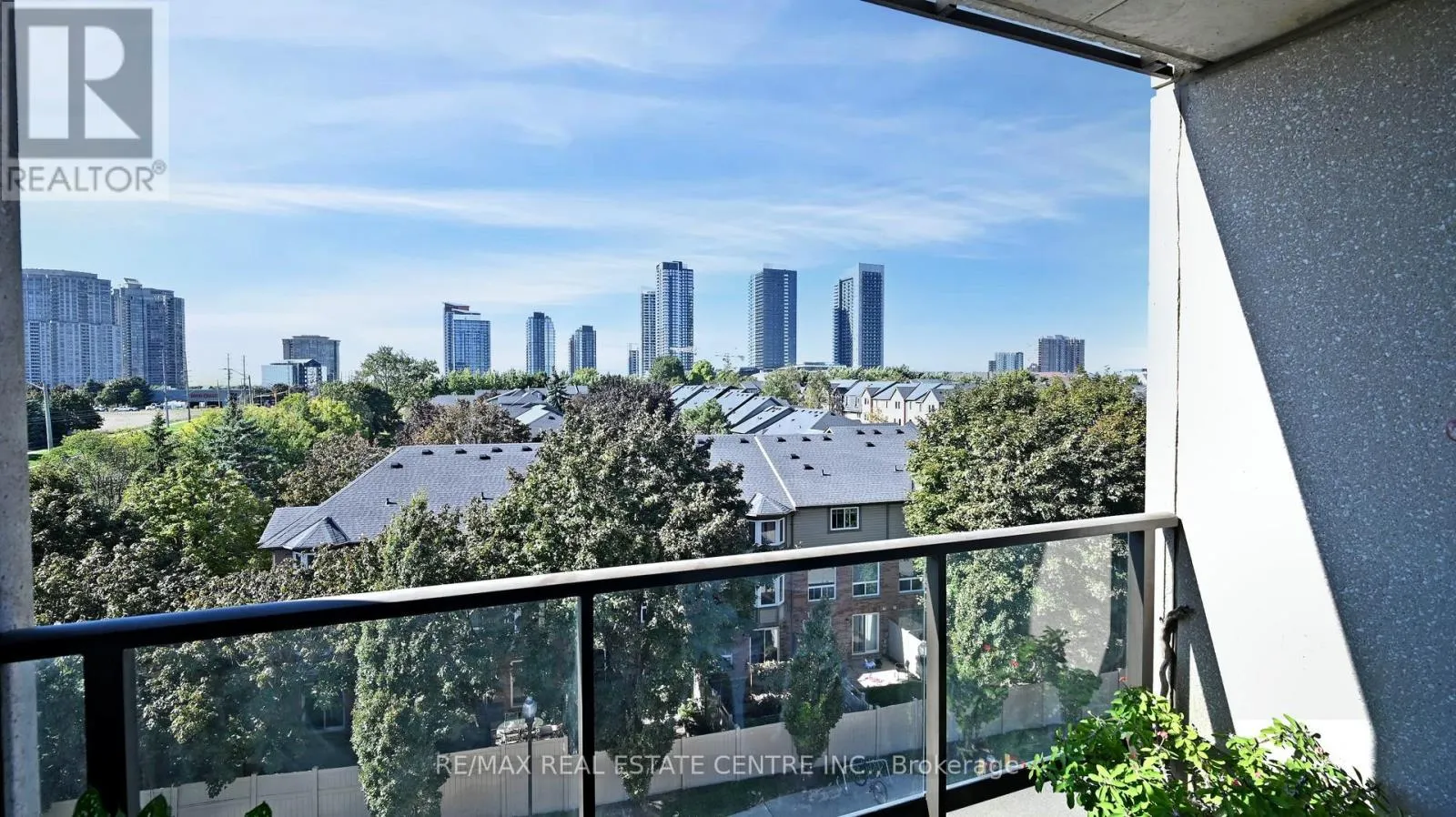 505 - 220 FORUM DRIVE