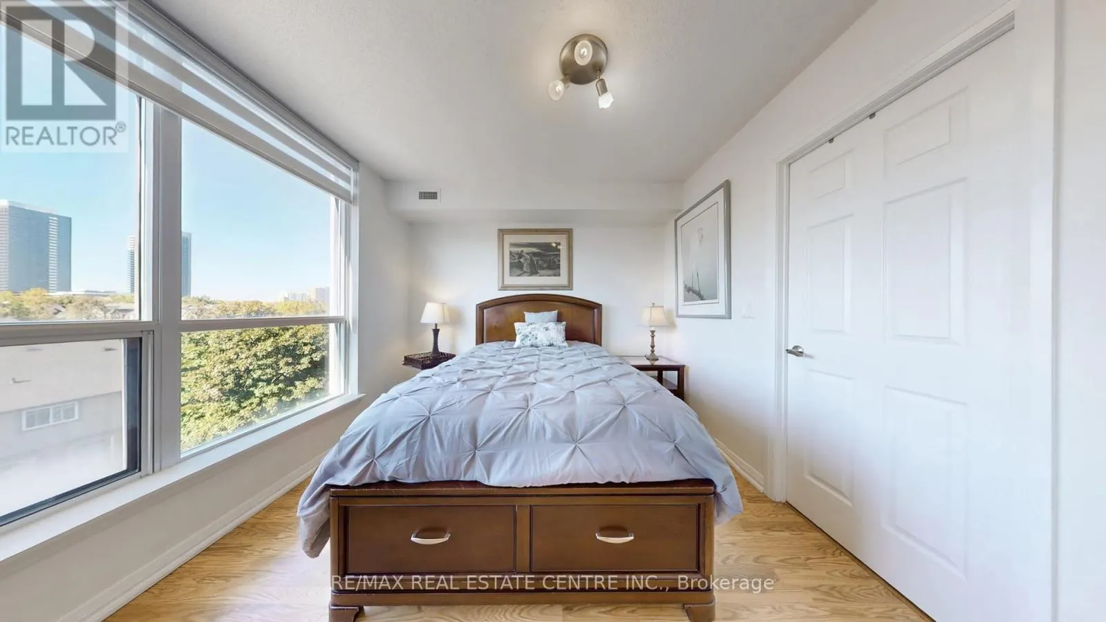505 - 220 FORUM DRIVE