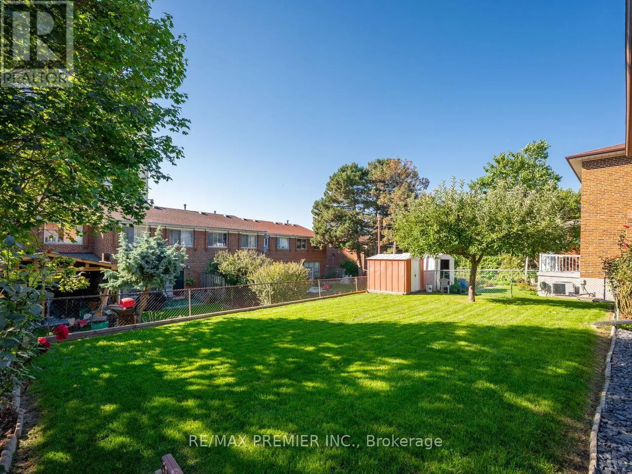 33 CLAIR ROAD