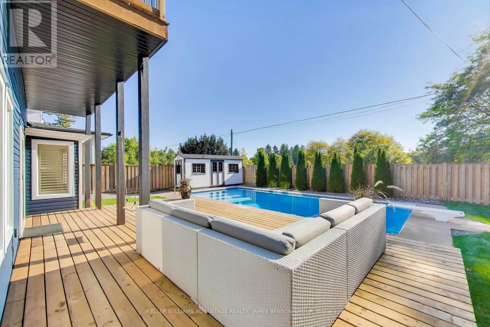 1188 MINEOLA GARDENS
