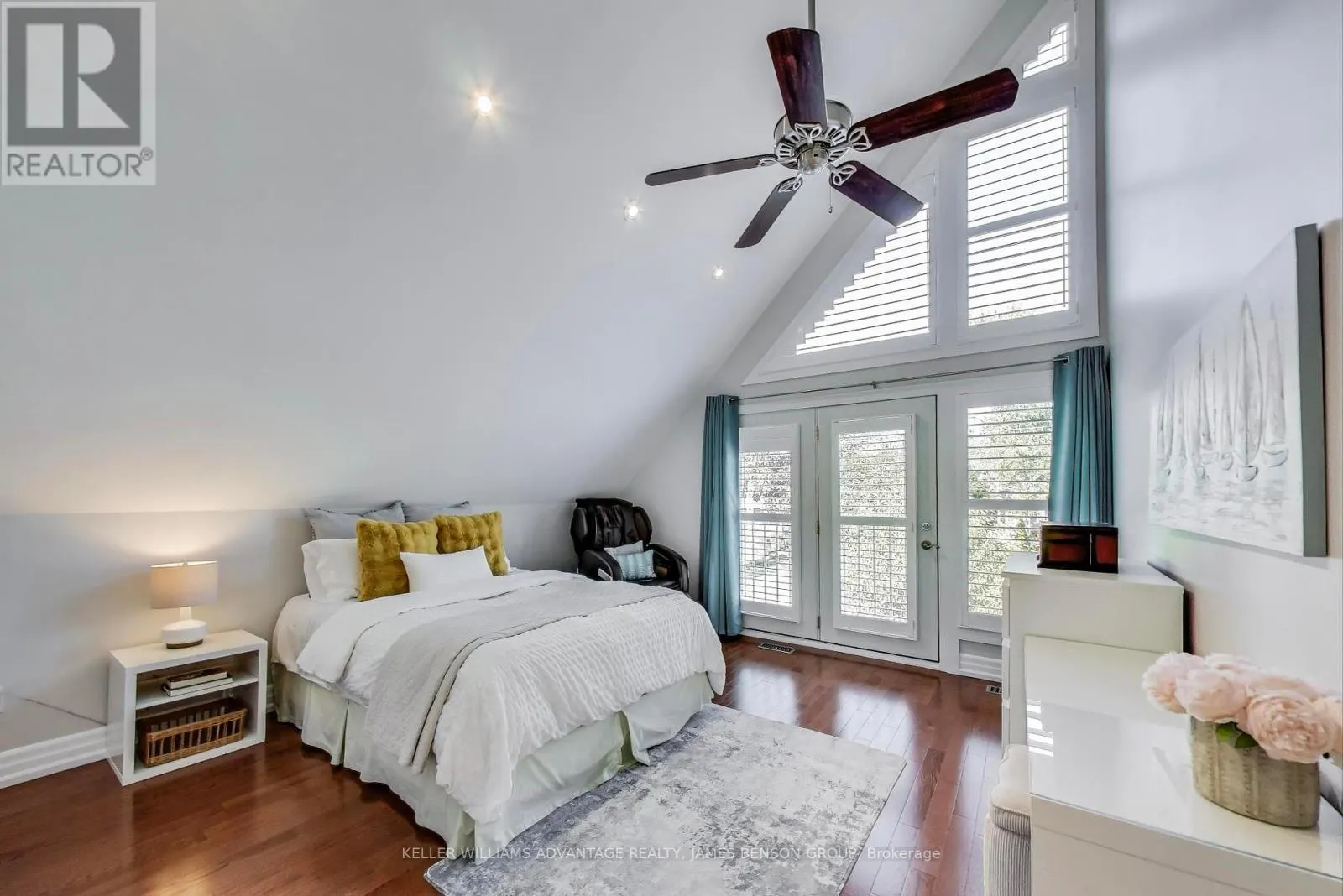 1188 MINEOLA GARDENS