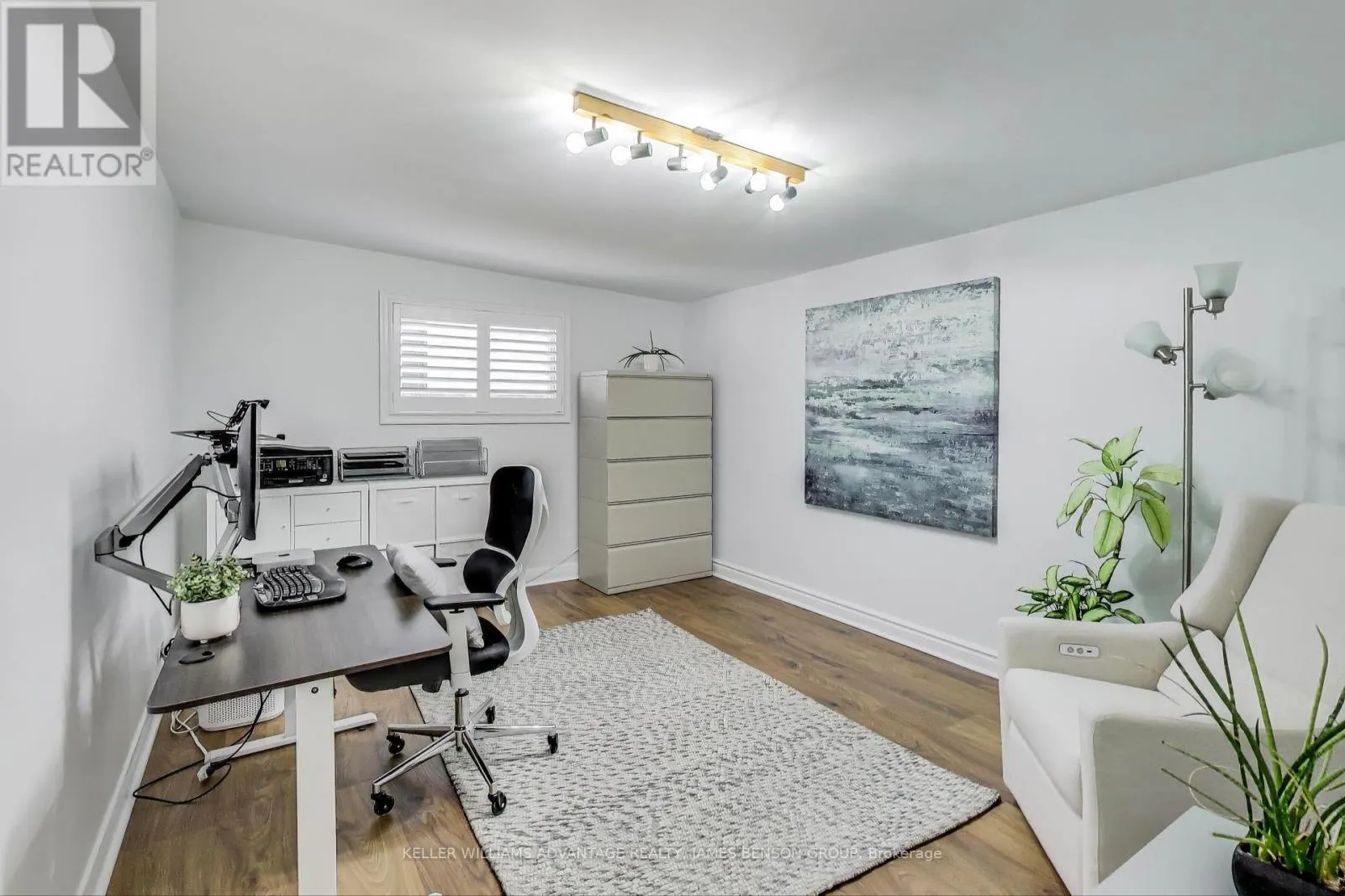1188 MINEOLA GARDENS
