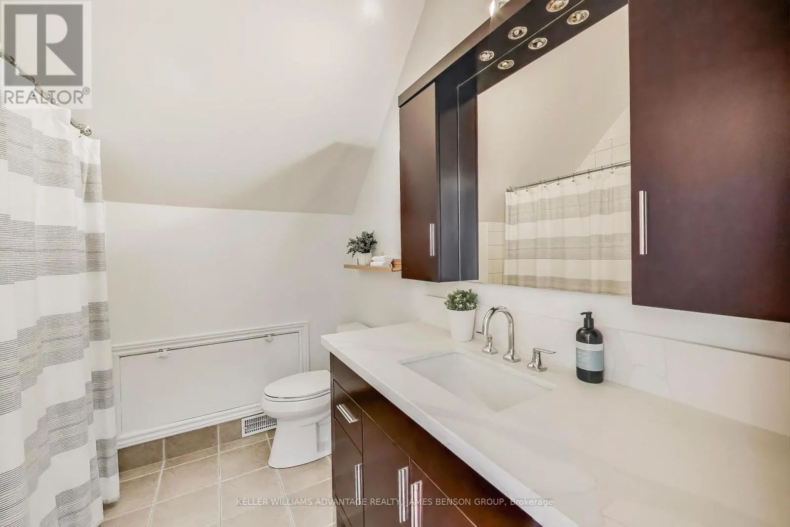 1188 MINEOLA GARDENS