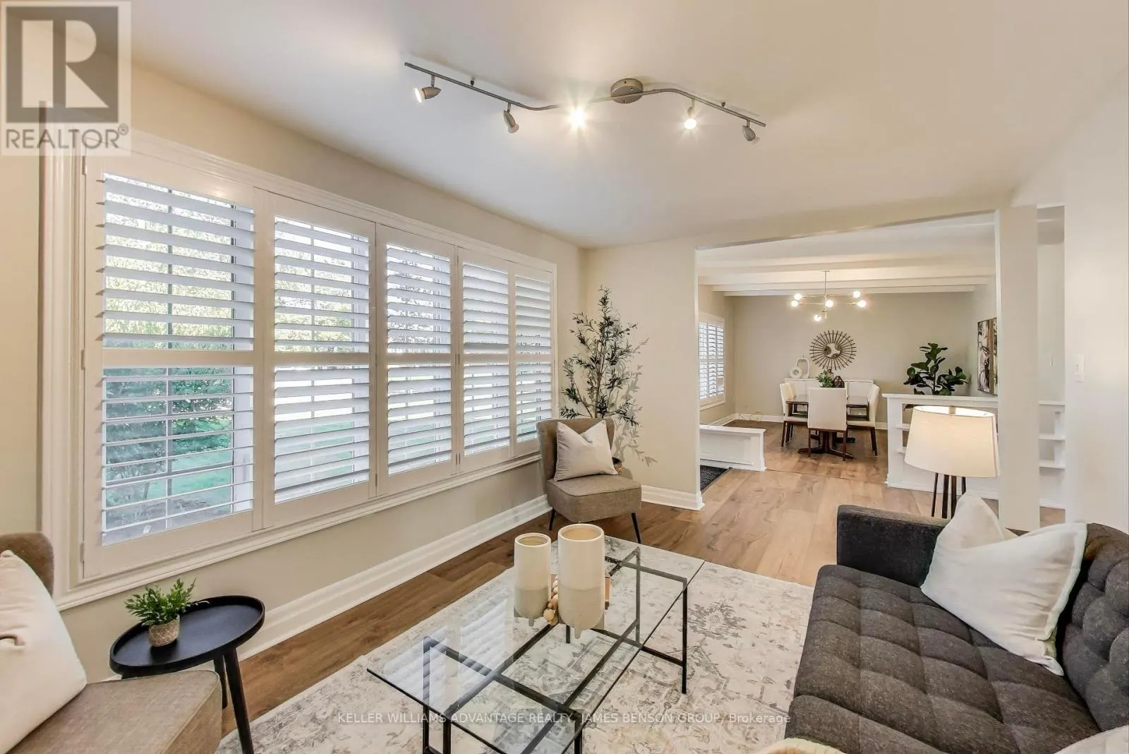 1188 MINEOLA GARDENS