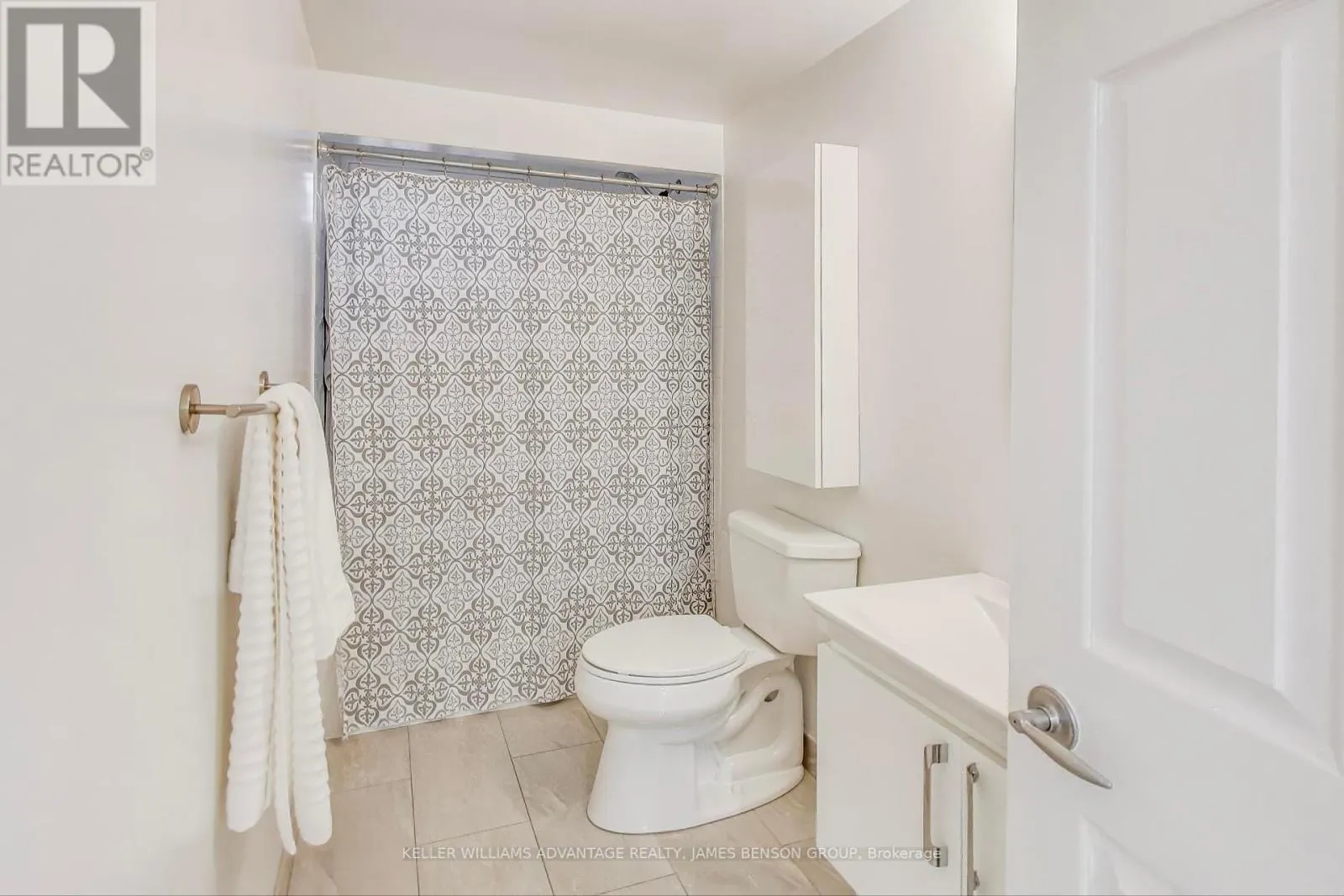 1188 MINEOLA GARDENS