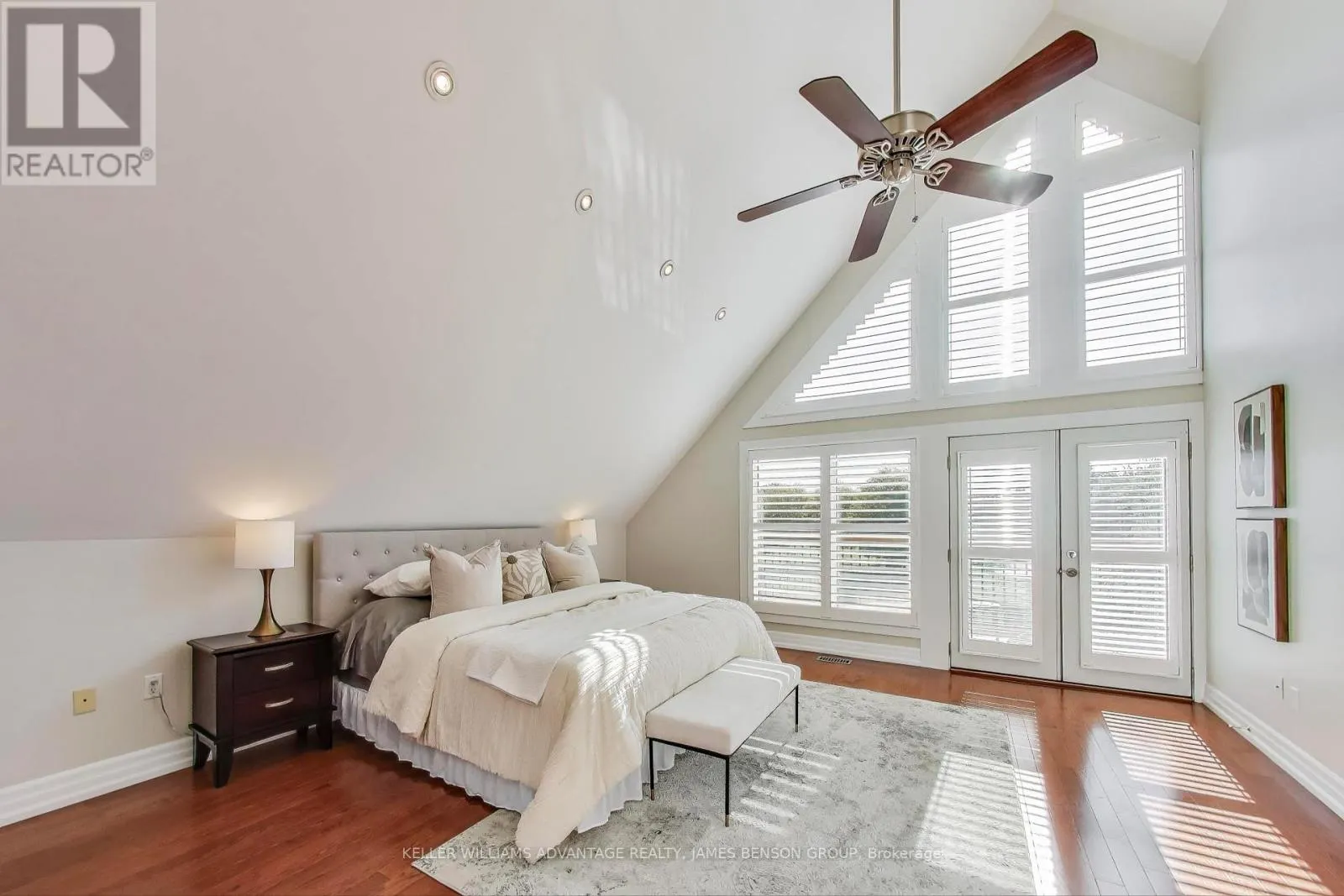1188 MINEOLA GARDENS