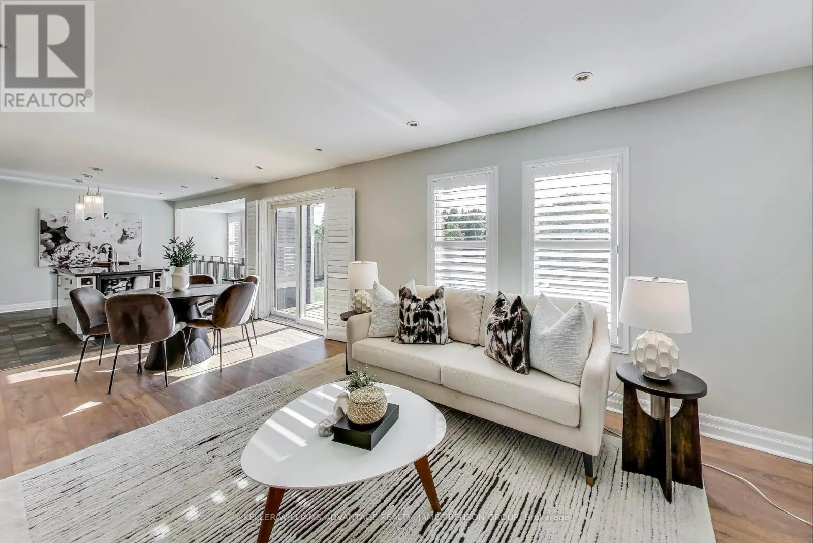 1188 MINEOLA GARDENS