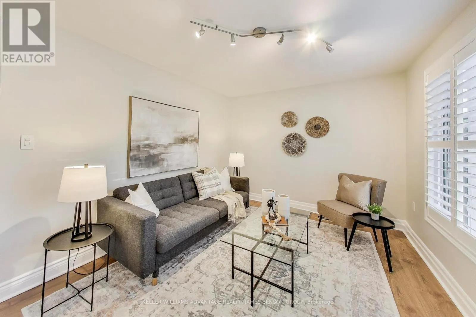 1188 MINEOLA GARDENS