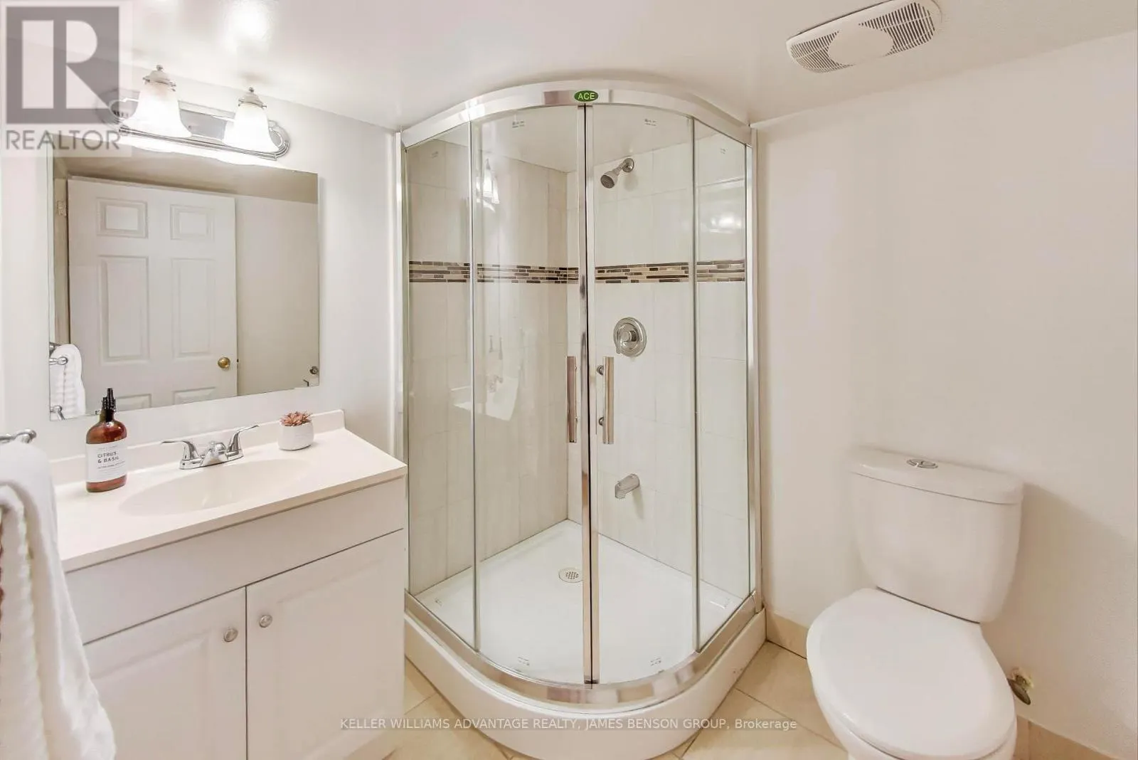1188 MINEOLA GARDENS