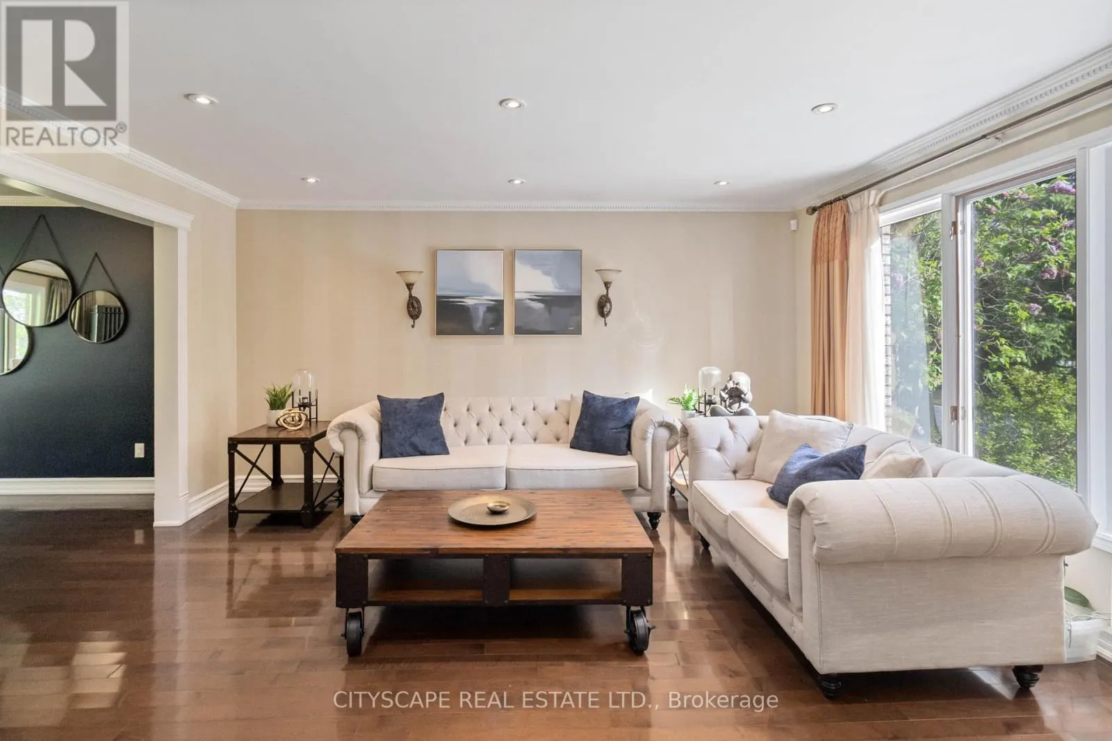 1836 FRIAR TUCK COURT