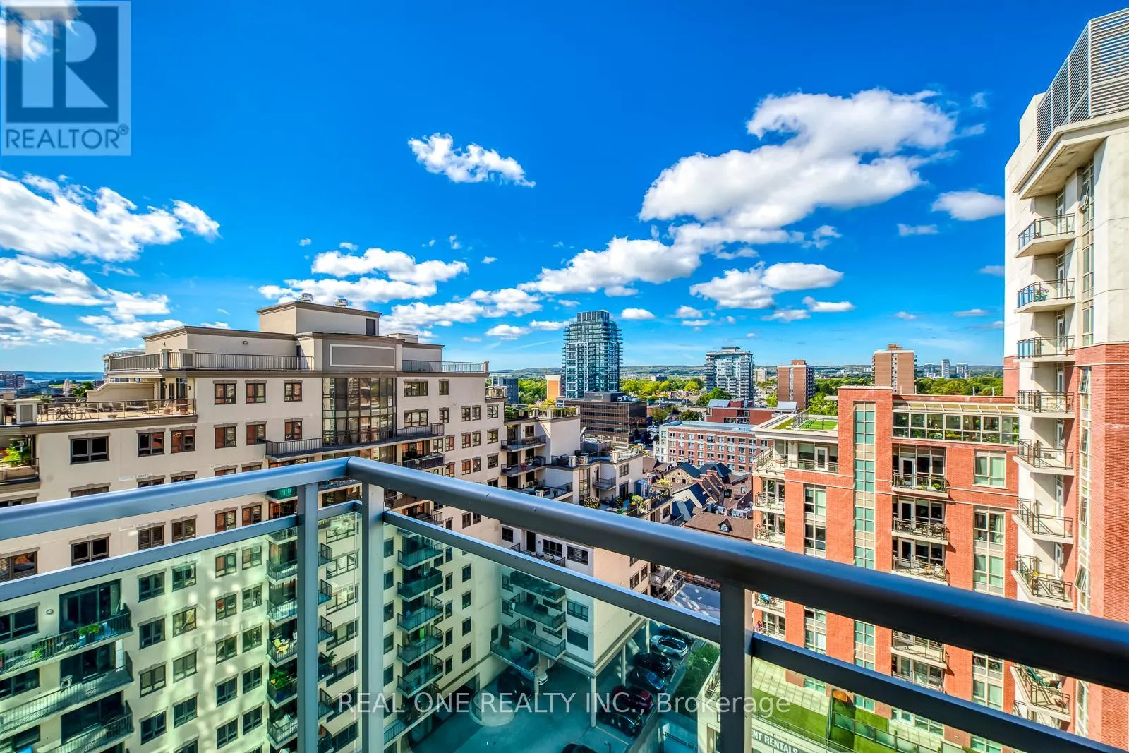 1205 - 360 PEARL STREET