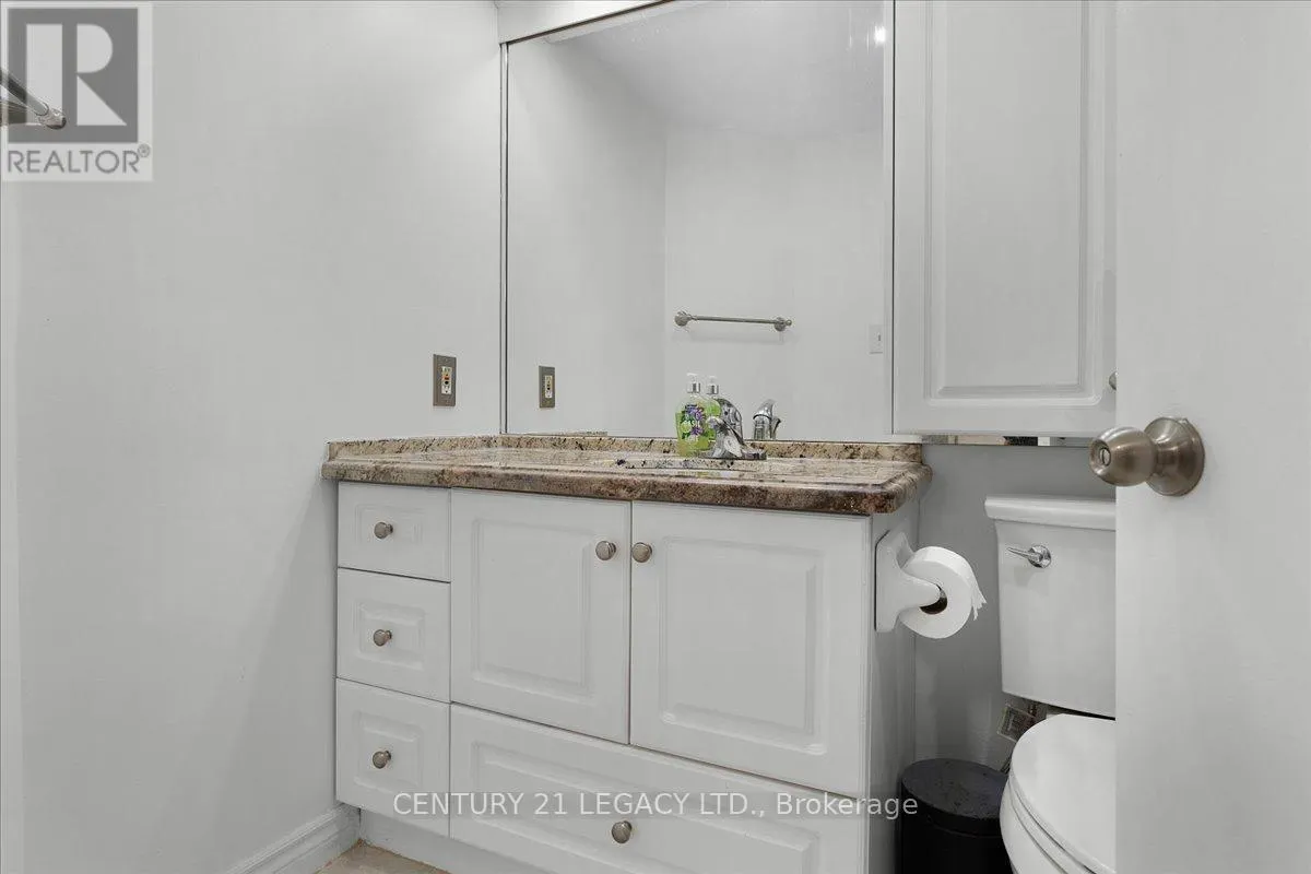1207 - 2269 LAKE SHORE BOULEVARD W