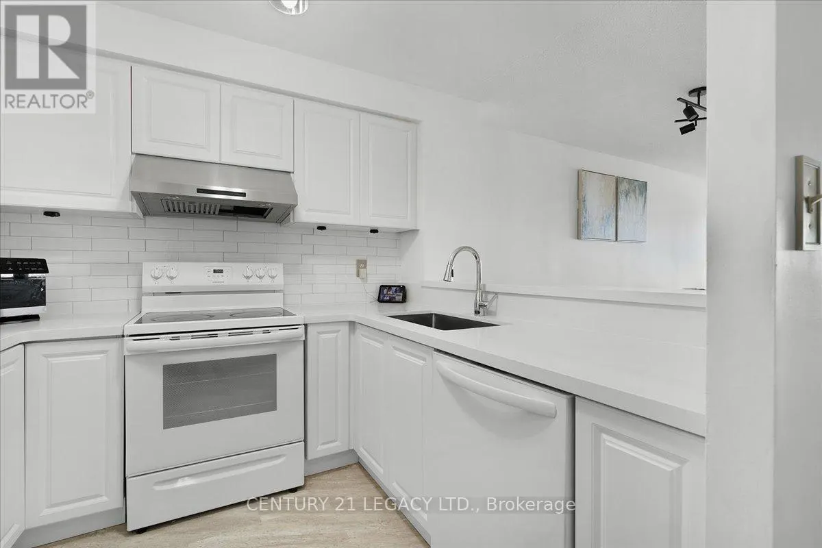 1207 - 2269 LAKE SHORE BOULEVARD W
