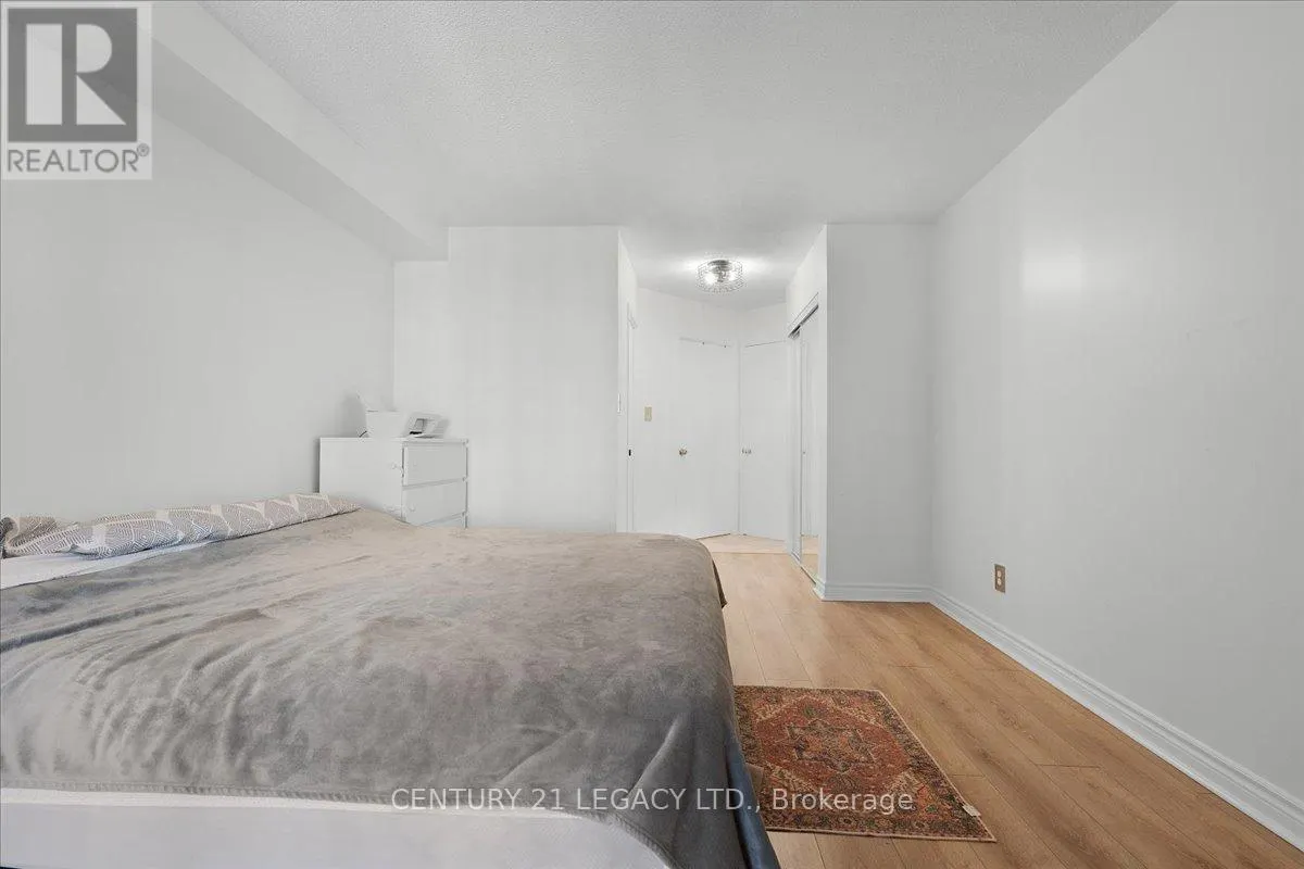 1207 - 2269 LAKE SHORE BOULEVARD W