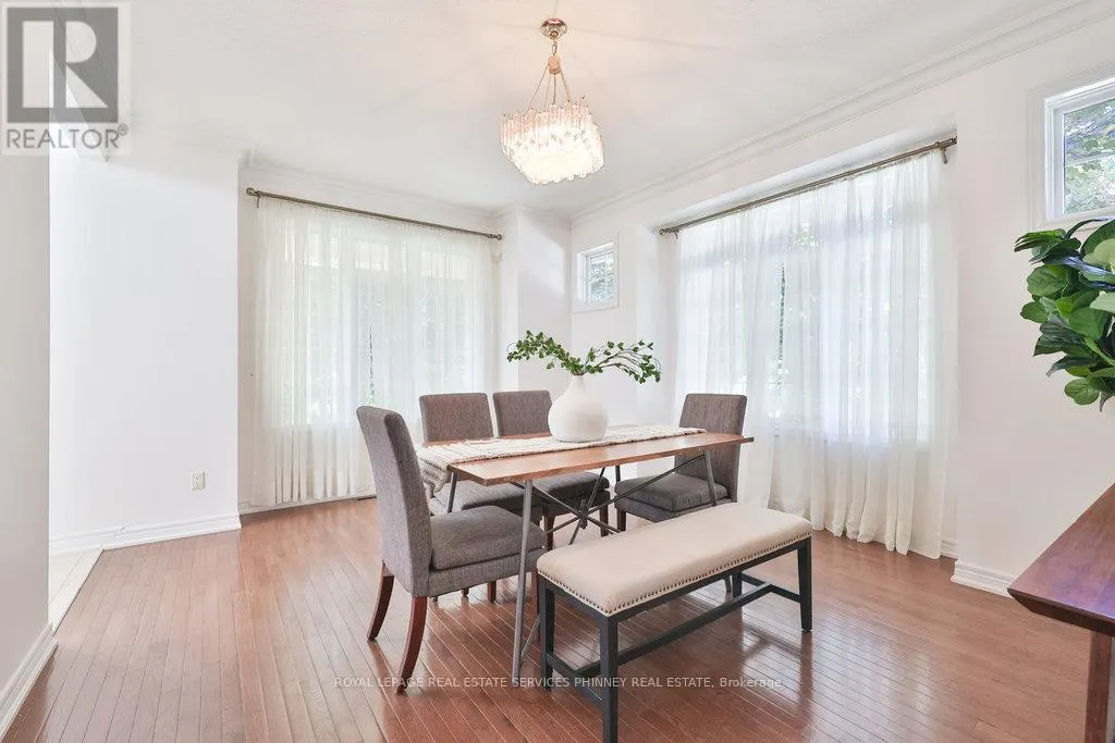 27 - 2165 STAVEBANK ROAD