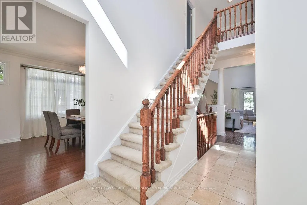 27 - 2165 STAVEBANK ROAD
