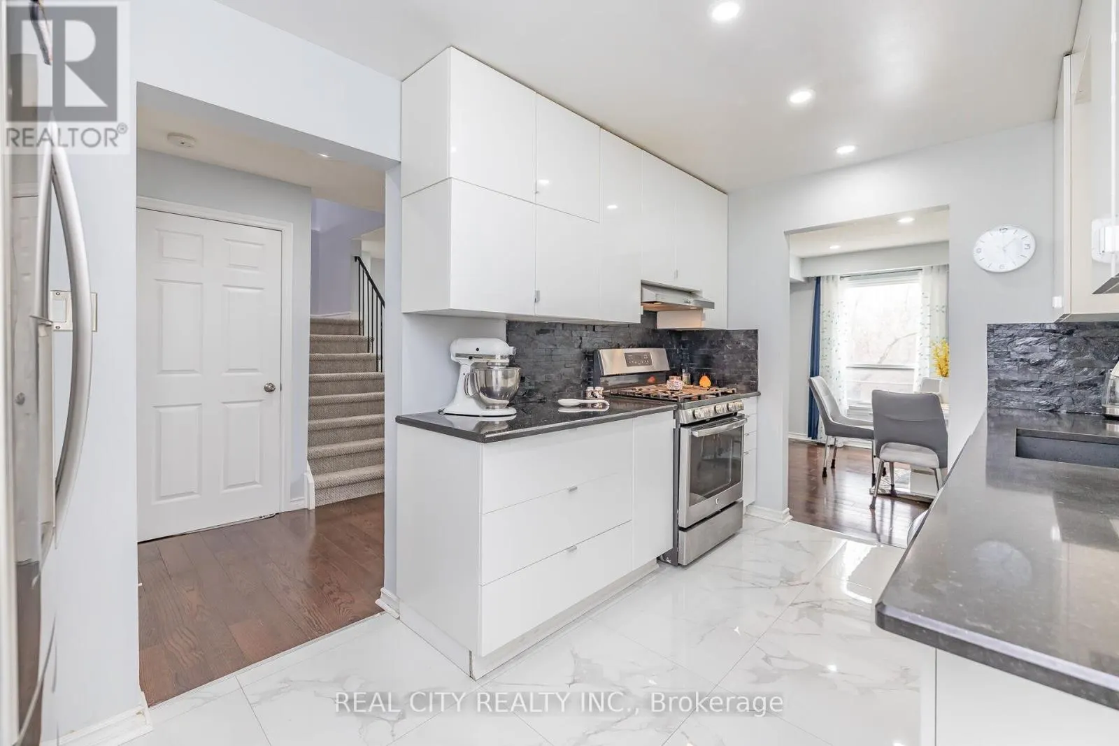 70 MAJESTIC CRESCENT