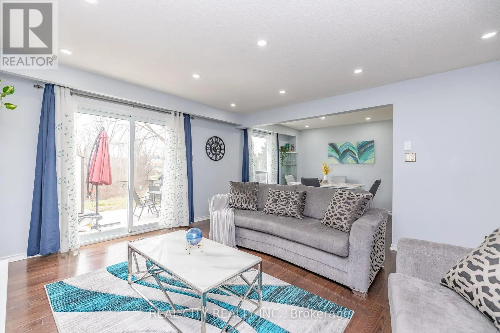 70 MAJESTIC CRESCENT