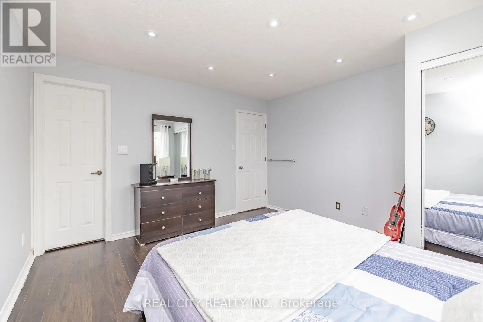 70 MAJESTIC CRESCENT