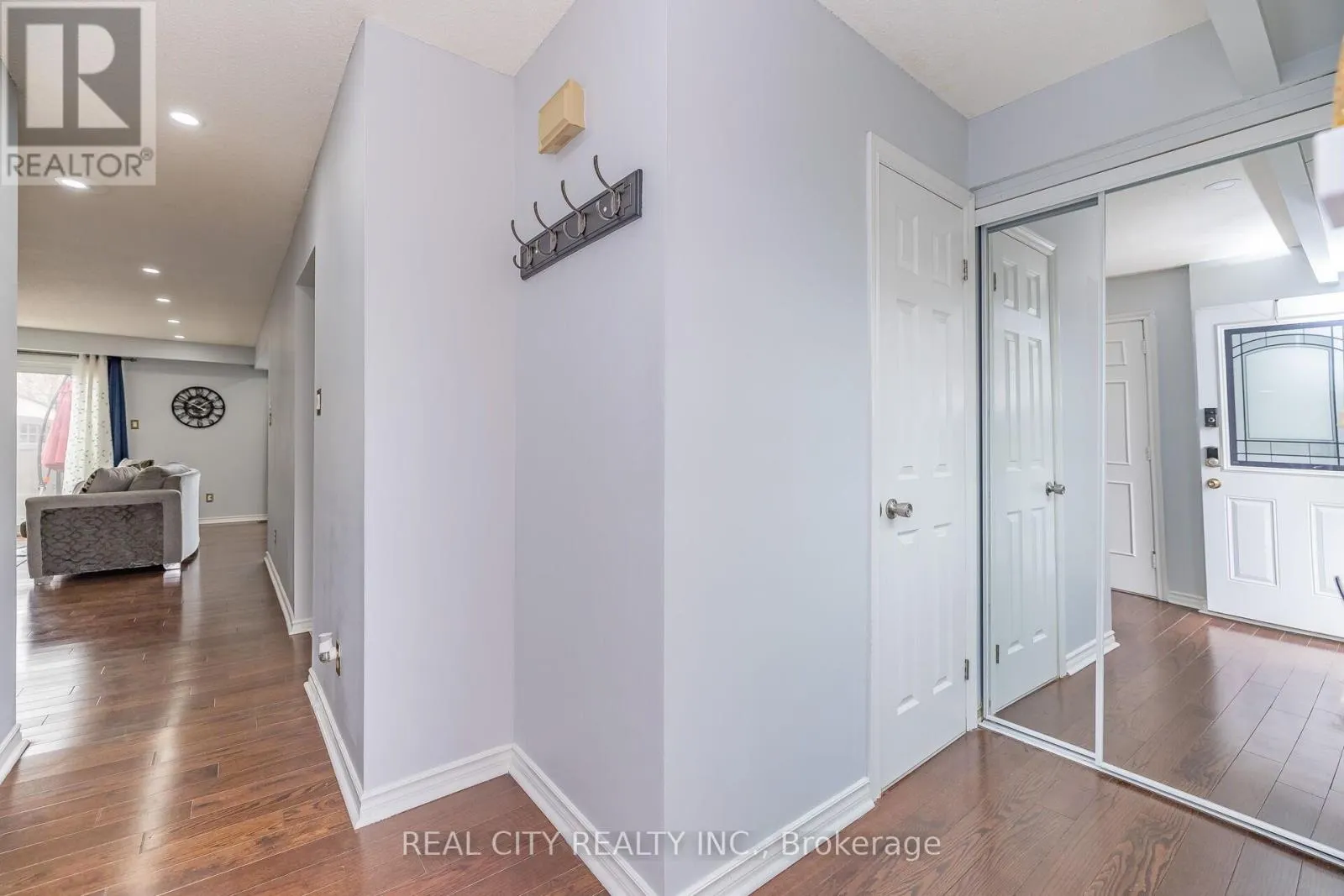 70 MAJESTIC CRESCENT