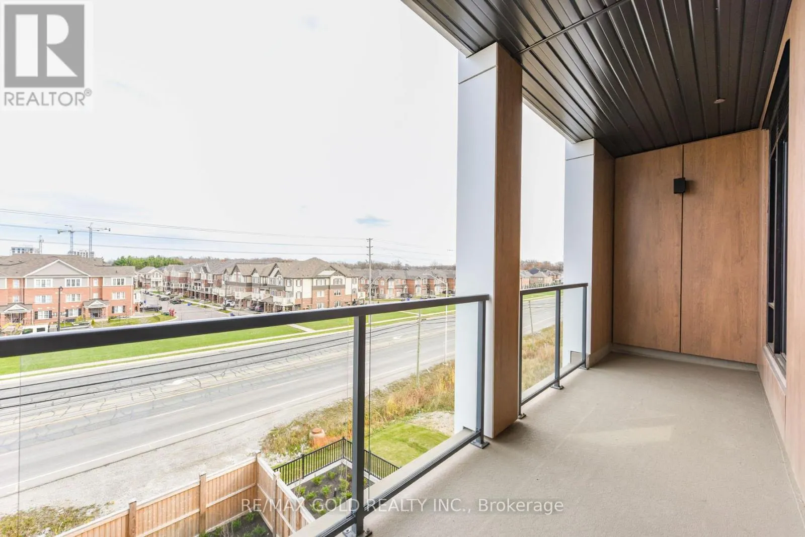407 - 1440 CLARRIAGE COURT