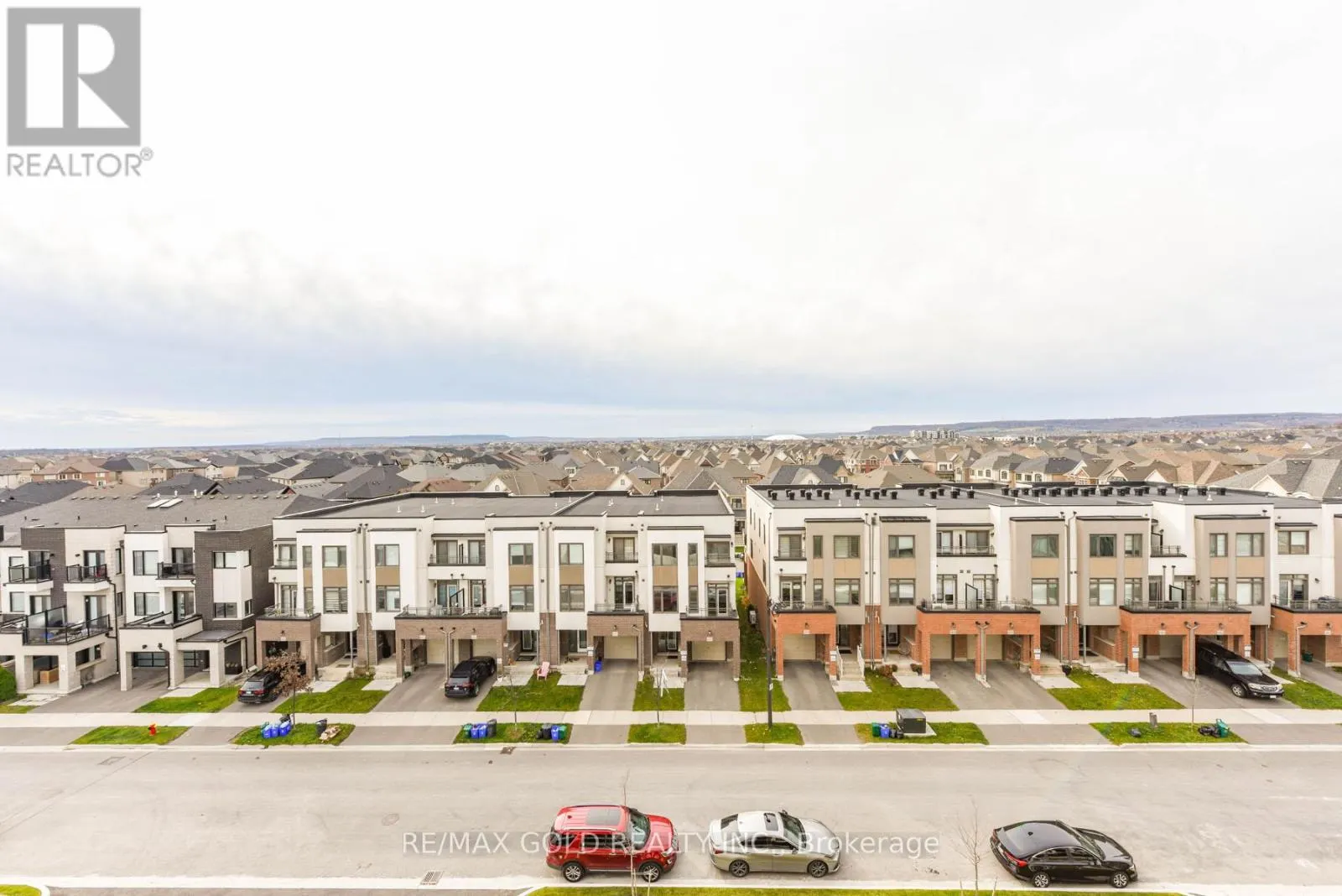 407 - 1440 CLARRIAGE COURT