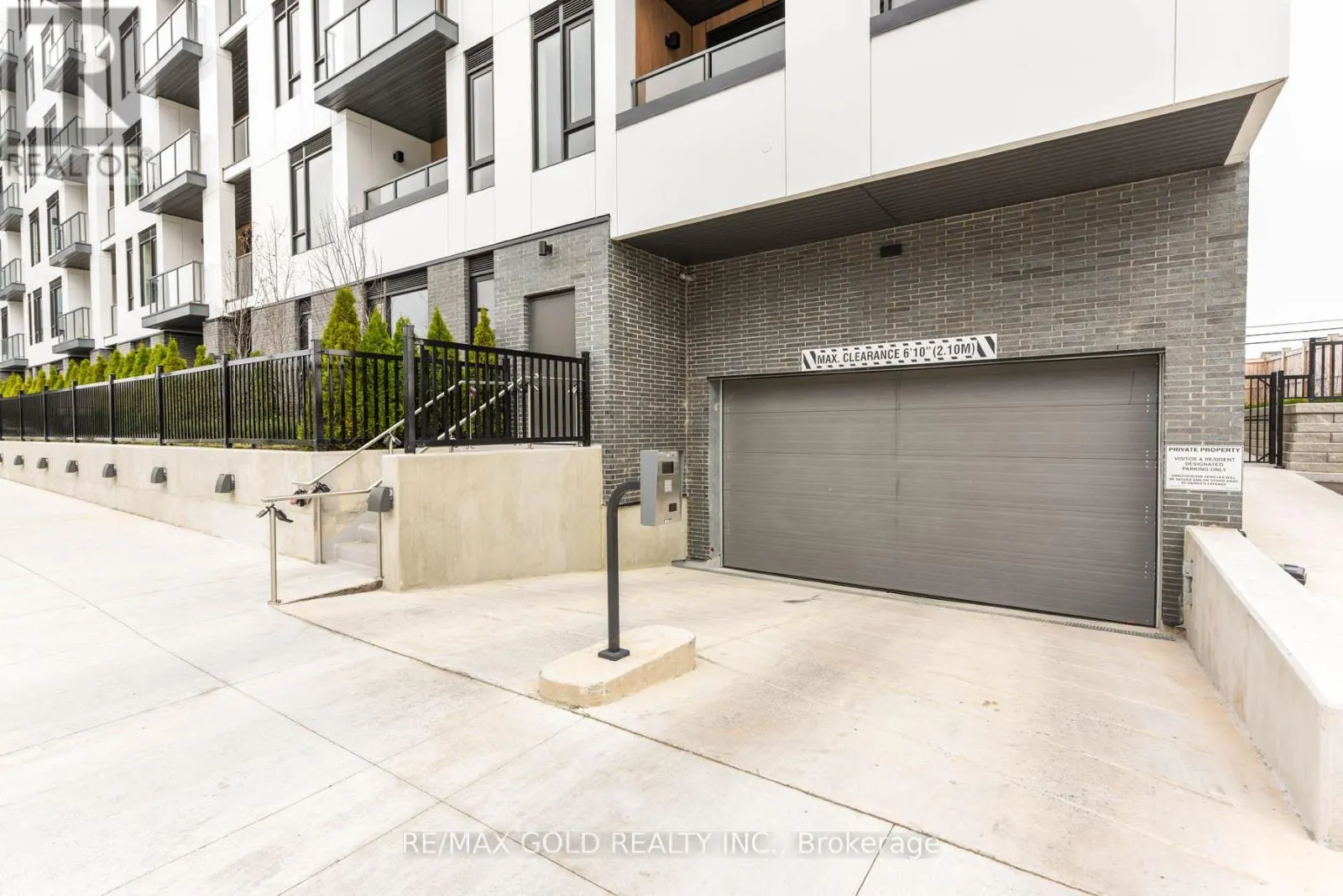 407 - 1440 CLARRIAGE COURT