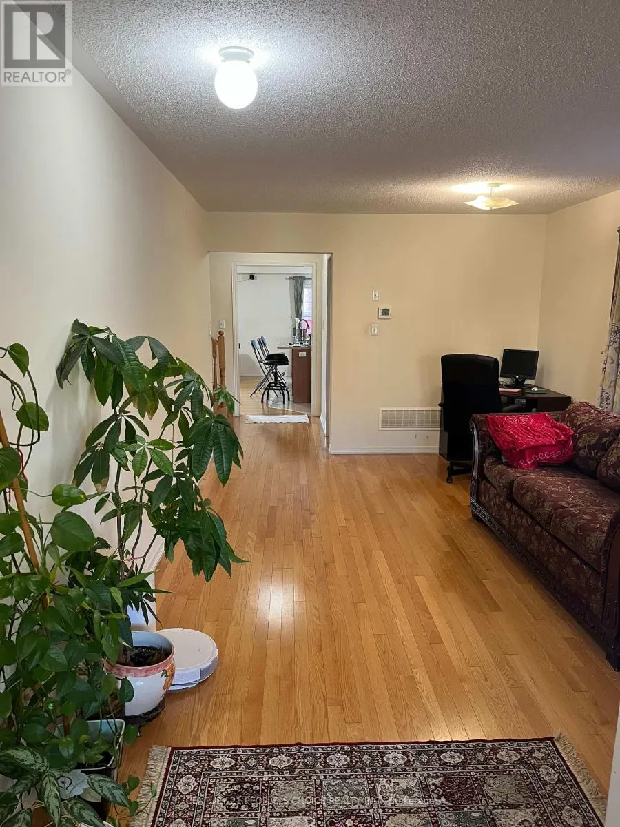 UPPER - 14 BERSAN TERRACE