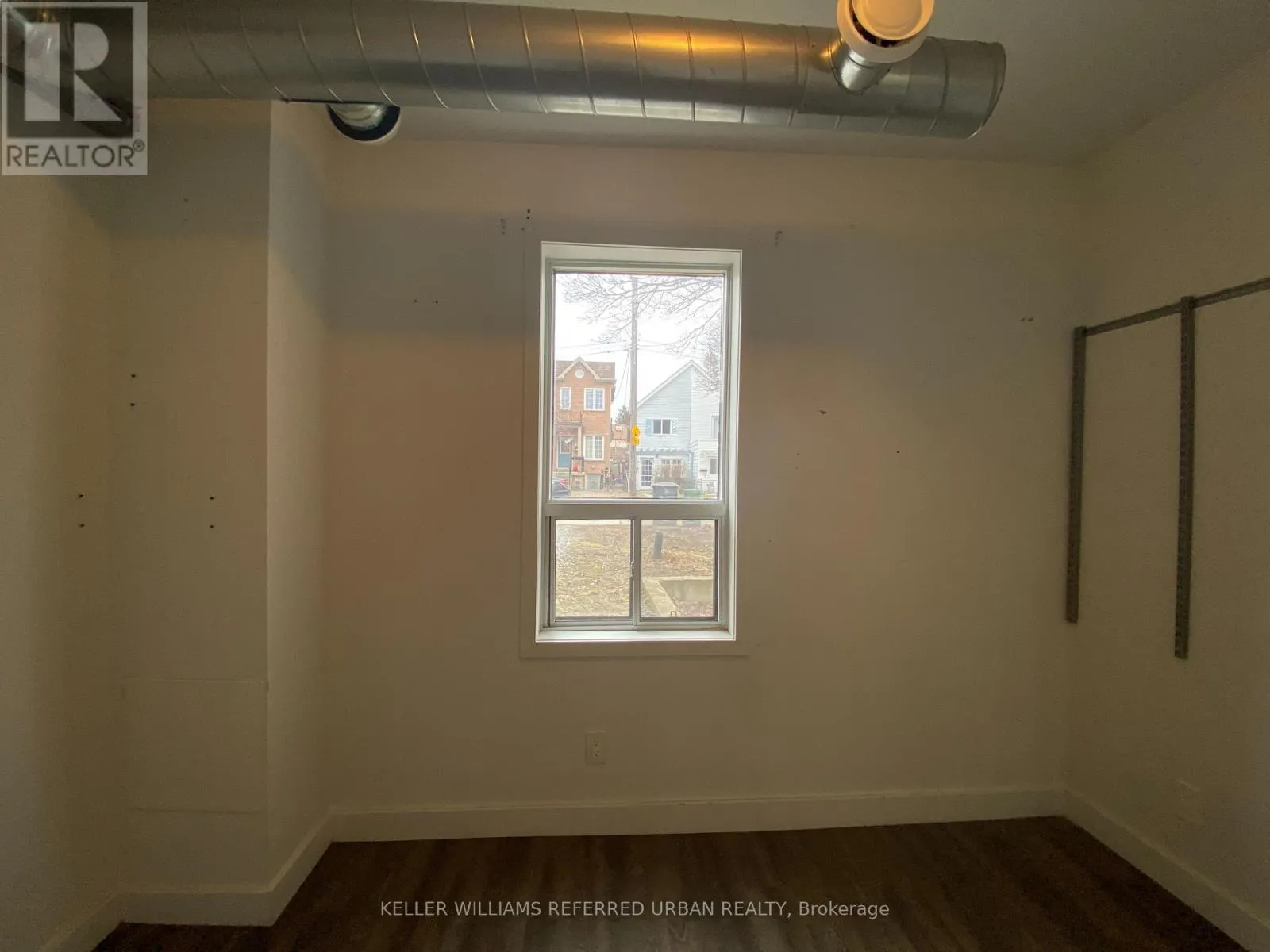 1 - 344 BARTLETT AVENUE N