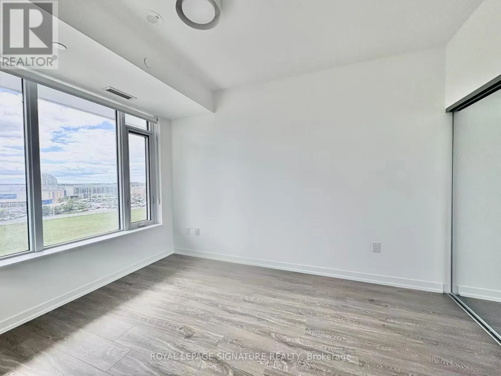 826 - 2485 EGLINTON AVENUE W